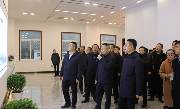 The four leading groups of Yiyang County government visited Yiyang fly ash washing project for investigation and guidance