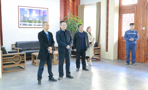 Jia Zhenjun, director of Yushan County Development and Reform Commission, and his delegation visited Yiyang Haichuang