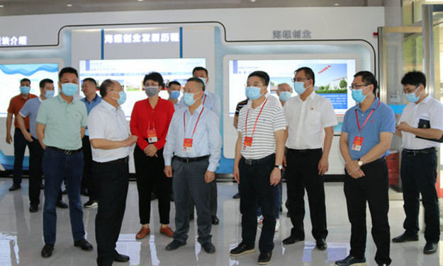 Huangxiujun, deputy director of the Standing Committee of Yangjiang Municipal People's Congress, and his delegation visited Yangchun Haichuang for inspection and investigation